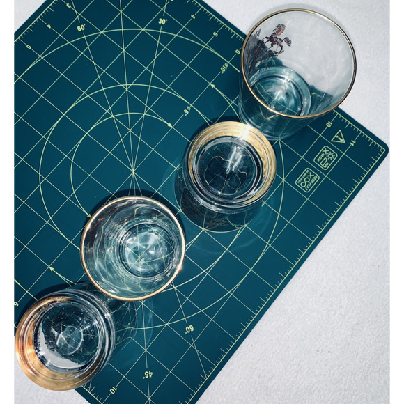 14 Pc Vtg Pennsylvania Coat of Arms Barware Set Shaker Glasses Gold Gilding NOS - Picture 9 of 15